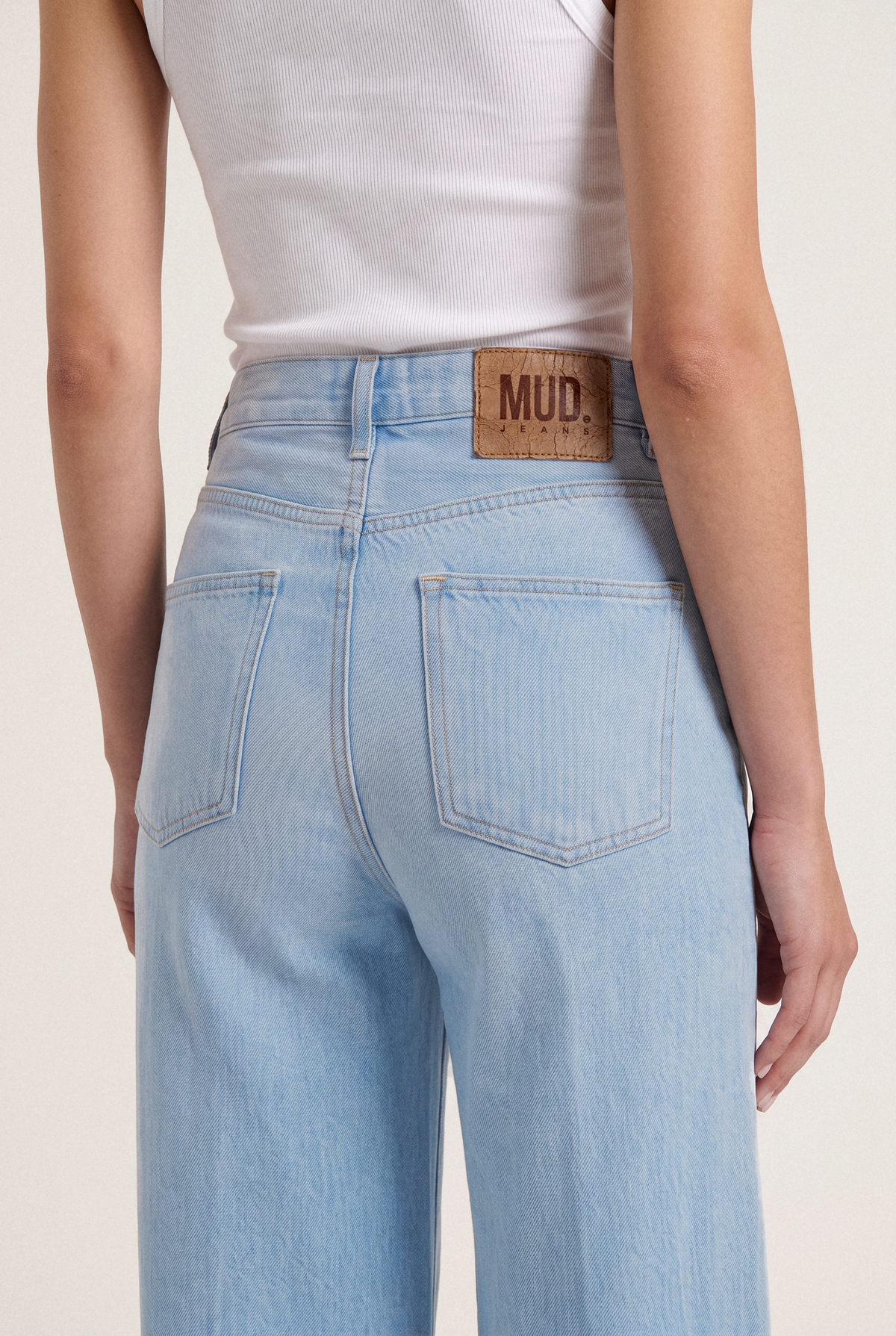 Sara High Loose Flow Stone Vintage – back pocket detail