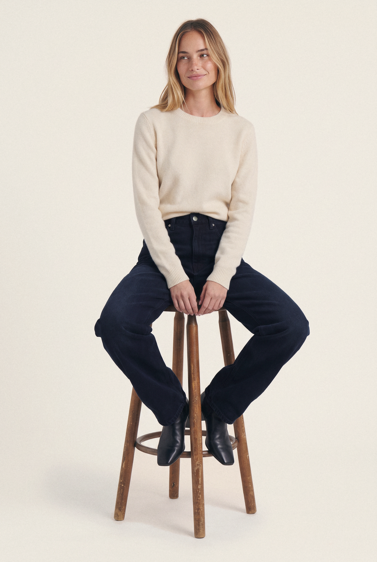 Brooke High Barrel Faded Ink - winter editorial