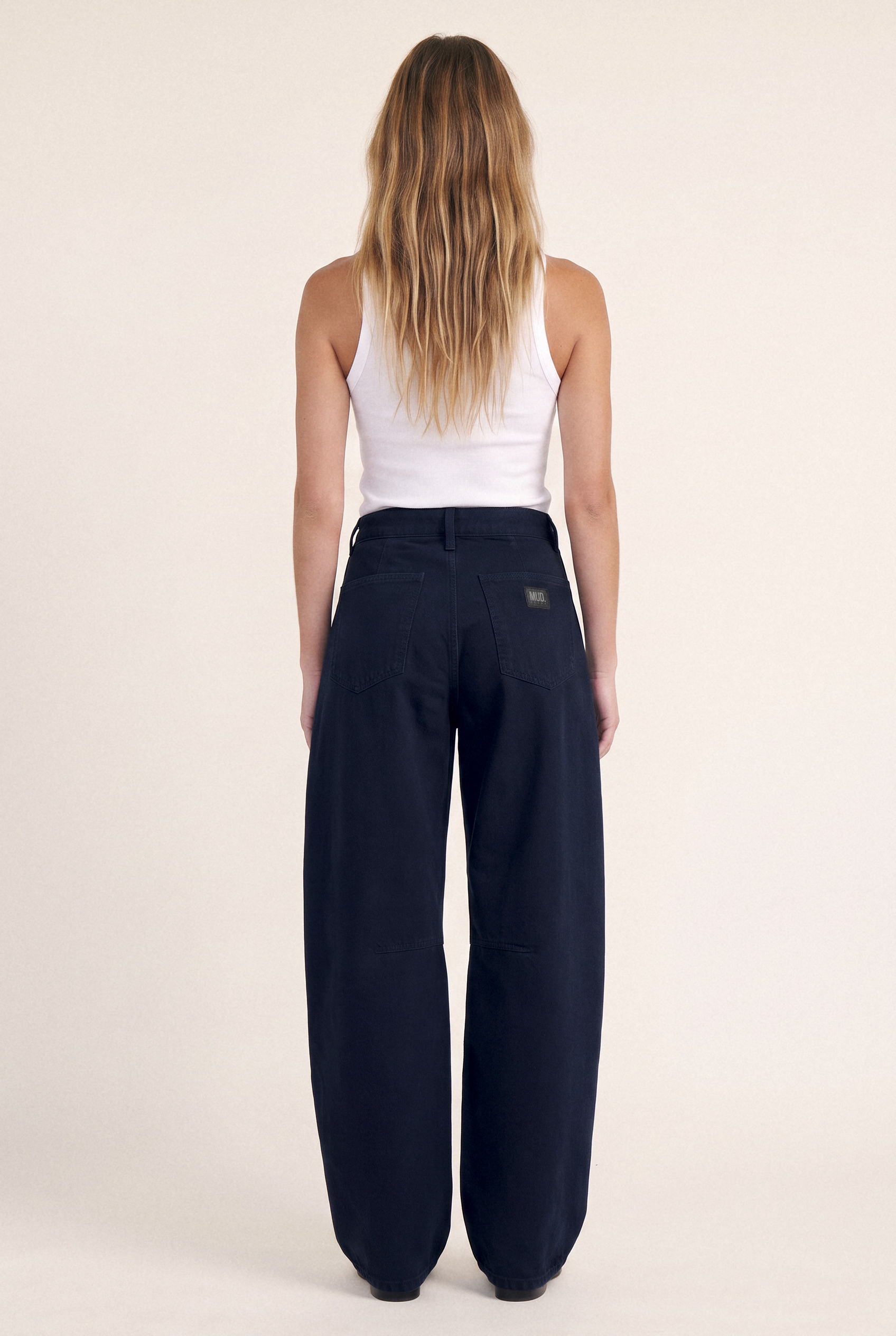 Demi High Balloon Deep Ink – full body back
