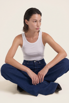 Sara High Loose Stone Indigo - editorial