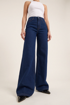 Sara High Loose Stone Indigo - low angle