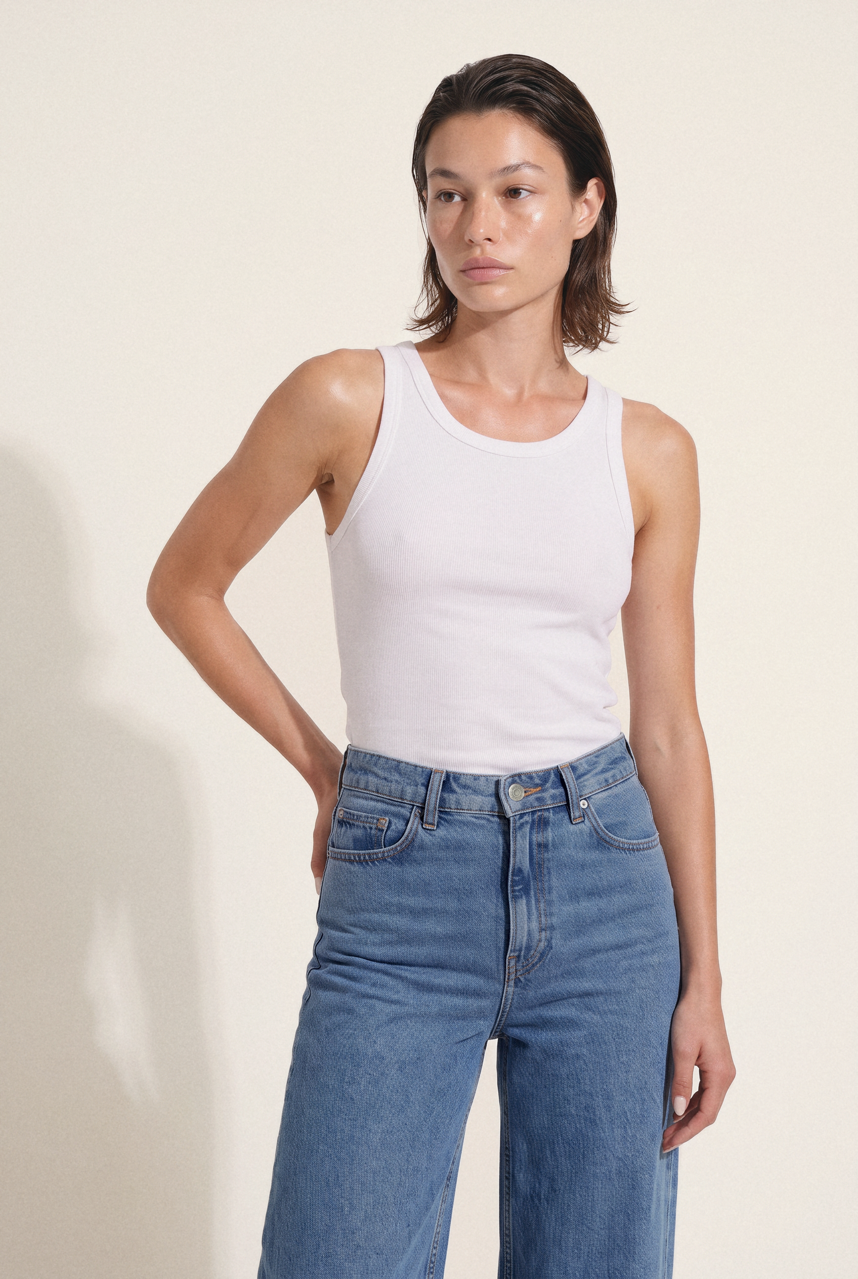 Sara High Loose Stone Vintage - editorial