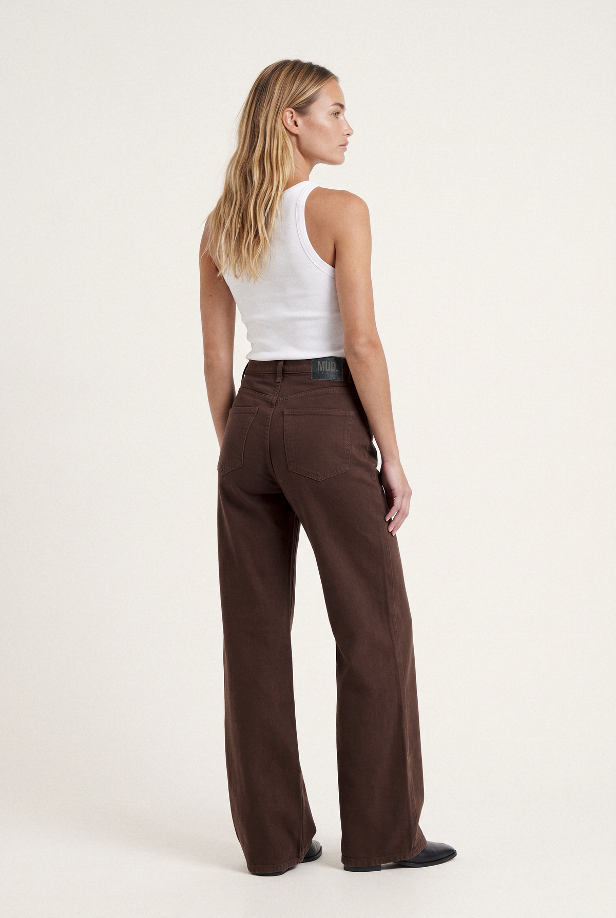 Sara High Loose Brown - back