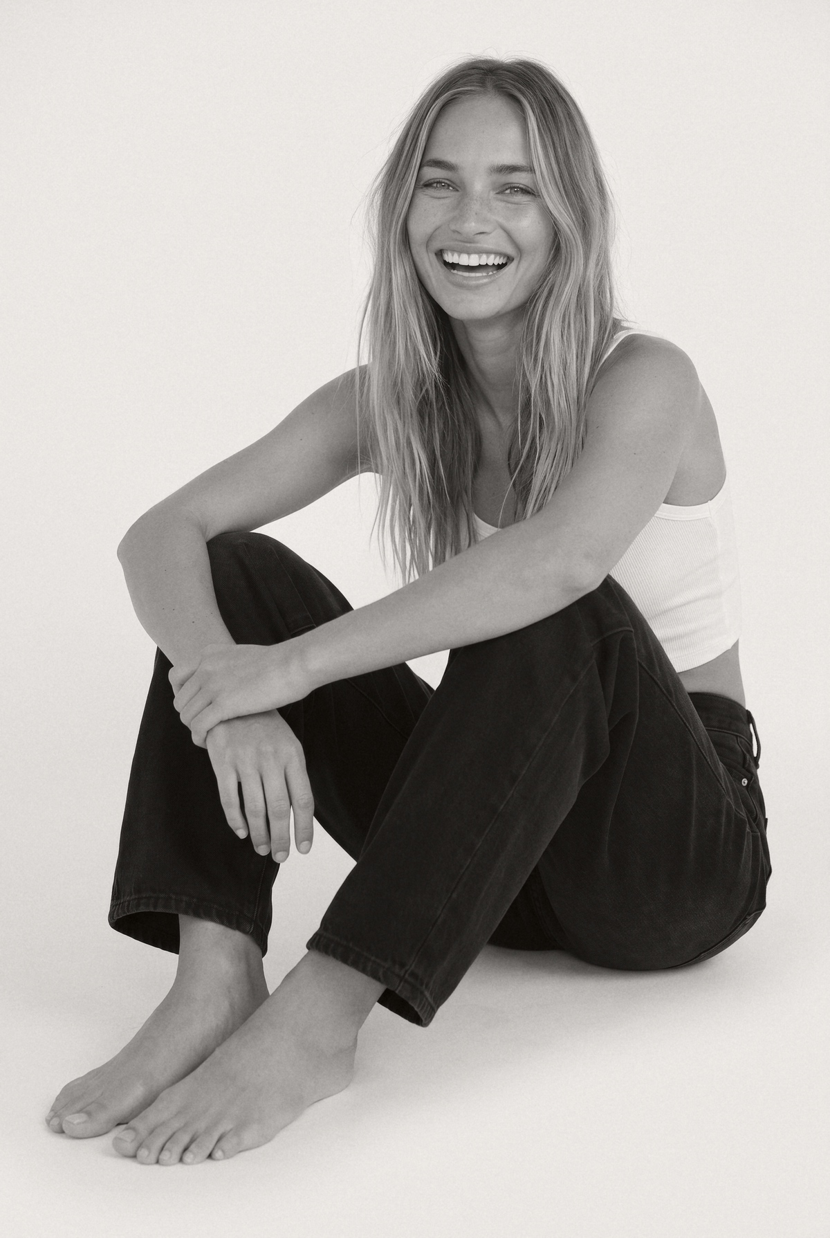 Brooke High Barrel Faded Ink - editorial bw